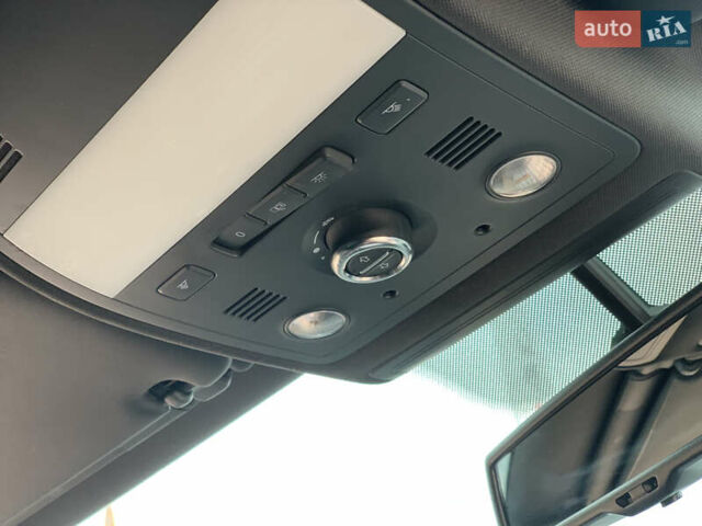 Синий Фольксваген Туарег, объемом двигателя 3 л и пробегом 210 тыс. км за 20999 $, фото 41 на Automoto.ua