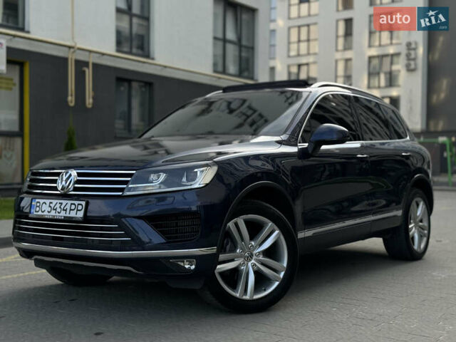 Синий Фольксваген Туарег, объемом двигателя 2.97 л и пробегом 272 тыс. км за 16200 $, фото 3 на Automoto.ua