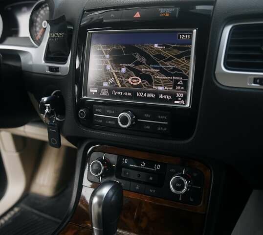 Синий Фольксваген Туарег, объемом двигателя 2.97 л и пробегом 241 тыс. км за 16500 $, фото 32 на Automoto.ua