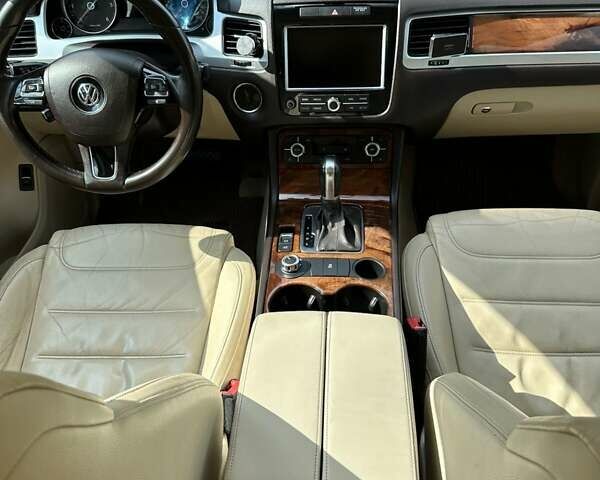 Синій Фольксваген Туарег, об'ємом двигуна 2.97 л та пробігом 210 тис. км за 18900 $, фото 2 на Automoto.ua