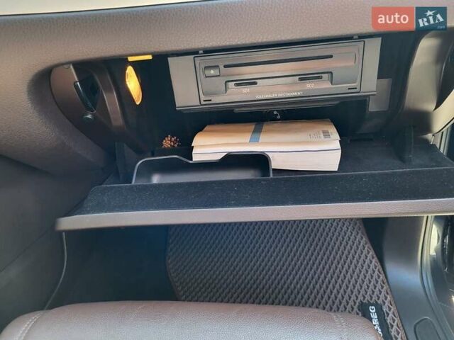 Синий Фольксваген Туарег, объемом двигателя 2.97 л и пробегом 221 тыс. км за 21400 $, фото 30 на Automoto.ua