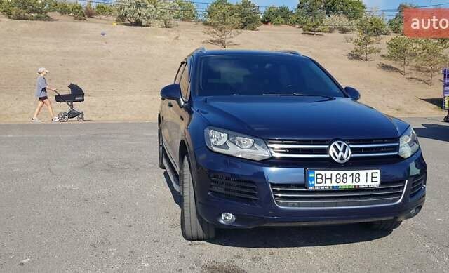 Синий Фольксваген Туарег, объемом двигателя 2.97 л и пробегом 325 тыс. км за 21500 $, фото 7 на Automoto.ua