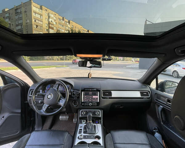 Синій Фольксваген Туарег, об'ємом двигуна 2.97 л та пробігом 335 тис. км за 17999 $, фото 17 на Automoto.ua