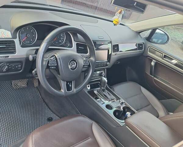 Синий Фольксваген Туарег, объемом двигателя 2.97 л и пробегом 304 тыс. км за 16600 $, фото 8 на Automoto.ua