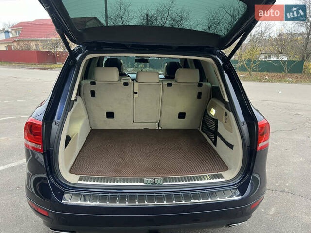 Синий Фольксваген Туарег, объемом двигателя 2.97 л и пробегом 257 тыс. км за 17850 $, фото 12 на Automoto.ua