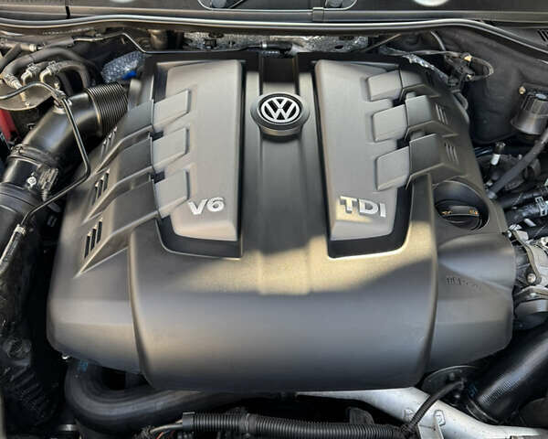 Синий Фольксваген Туарег, объемом двигателя 2.97 л и пробегом 196 тыс. км за 19800 $, фото 17 на Automoto.ua