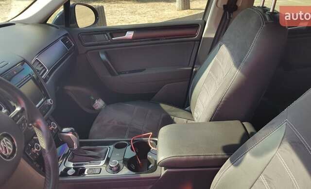 Синий Фольксваген Туарег, объемом двигателя 2.97 л и пробегом 325 тыс. км за 21500 $, фото 11 на Automoto.ua