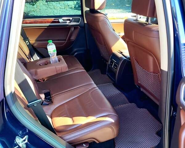 Синий Фольксваген Туарег, объемом двигателя 2.97 л и пробегом 221 тыс. км за 21400 $, фото 22 на Automoto.ua