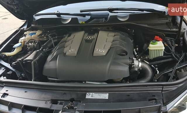 Синий Фольксваген Туарег, объемом двигателя 2.97 л и пробегом 325 тыс. км за 21500 $, фото 24 на Automoto.ua