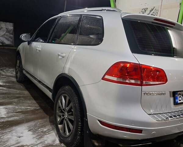 Синий Фольксваген Туарег, объемом двигателя 2.97 л и пробегом 304 тыс. км за 16600 $, фото 3 на Automoto.ua