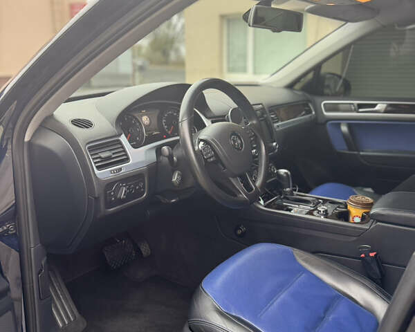 Синий Фольксваген Туарег, объемом двигателя 2.97 л и пробегом 196 тыс. км за 19800 $, фото 11 на Automoto.ua