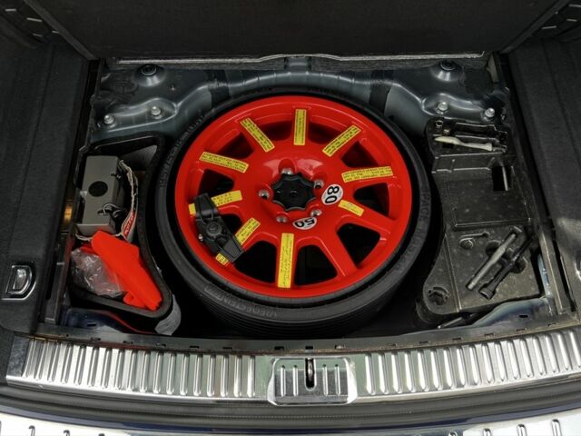 Синій Фольксваген Туарег, об'ємом двигуна 3 л та пробігом 192 тис. км за 21500 $, фото 7 на Automoto.ua