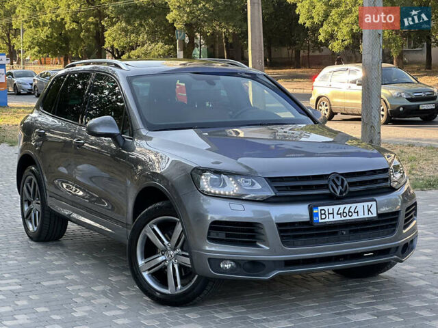 Синій Фольксваген Туарег, об'ємом двигуна 2.97 л та пробігом 244 тис. км за 21500 $, фото 4 на Automoto.ua