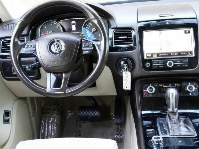 Синій Фольксваген Туарег, об'ємом двигуна 3 л та пробігом 127 тис. км за 8700 $, фото 11 на Automoto.ua