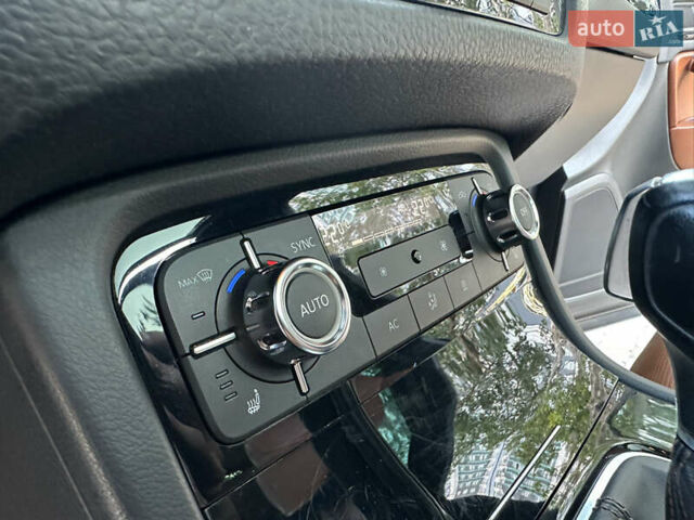 Синій Фольксваген Туарег, об'ємом двигуна 2.97 л та пробігом 244 тис. км за 21500 $, фото 32 на Automoto.ua