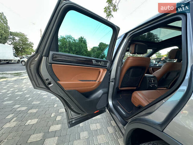 Синій Фольксваген Туарег, об'ємом двигуна 2.97 л та пробігом 244 тис. км за 21500 $, фото 44 на Automoto.ua