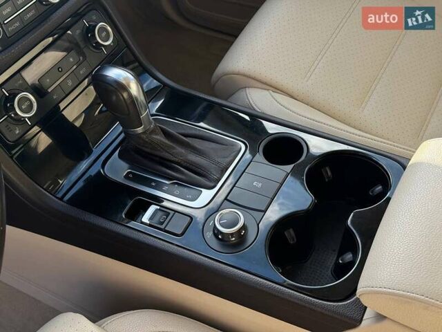 Синий Фольксваген Туарег, объемом двигателя 2.97 л и пробегом 236 тыс. км за 17500 $, фото 19 на Automoto.ua