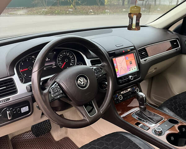 Синий Фольксваген Туарег, объемом двигателя 2.97 л и пробегом 257 тыс. км за 17850 $, фото 7 на Automoto.ua