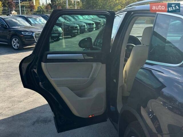 Синий Фольксваген Туарег, объемом двигателя 2.97 л и пробегом 236 тыс. км за 17500 $, фото 14 на Automoto.ua