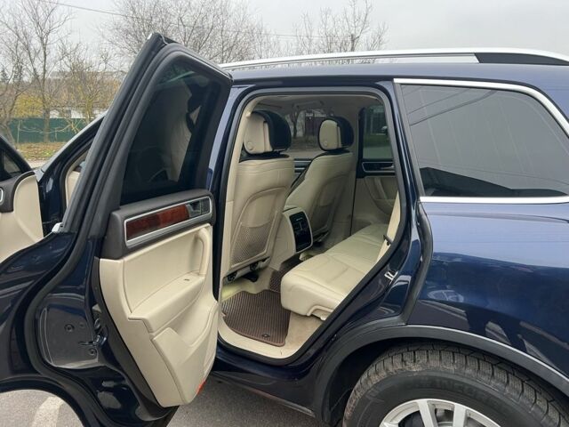 Синий Фольксваген Туарег, объемом двигателя 3 л и пробегом 257 тыс. км за 17850 $, фото 6 на Automoto.ua