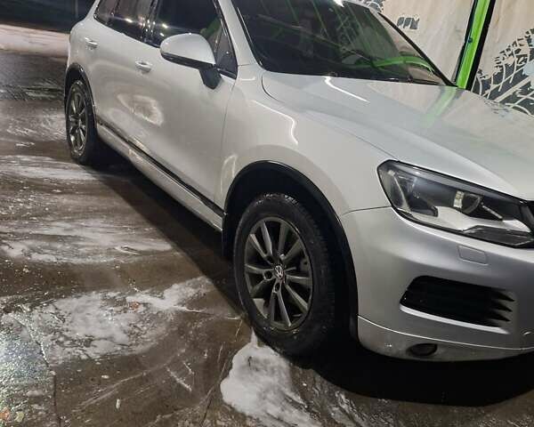 Синий Фольксваген Туарег, объемом двигателя 2.97 л и пробегом 304 тыс. км за 16600 $, фото 1 на Automoto.ua