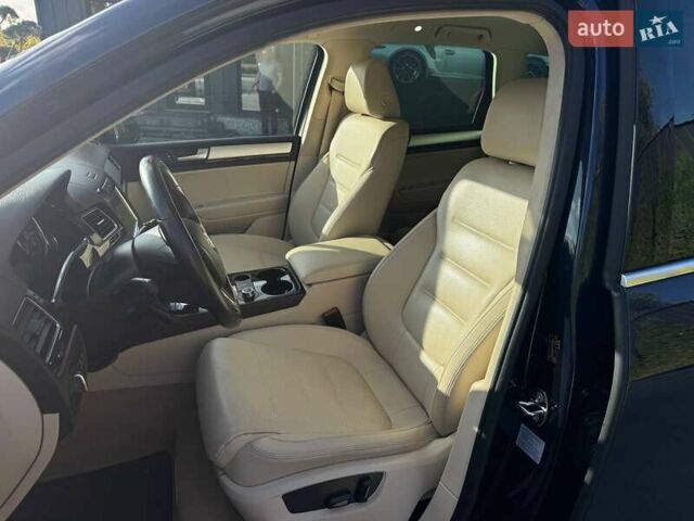 Синий Фольксваген Туарег, объемом двигателя 2.97 л и пробегом 236 тыс. км за 17500 $, фото 17 на Automoto.ua