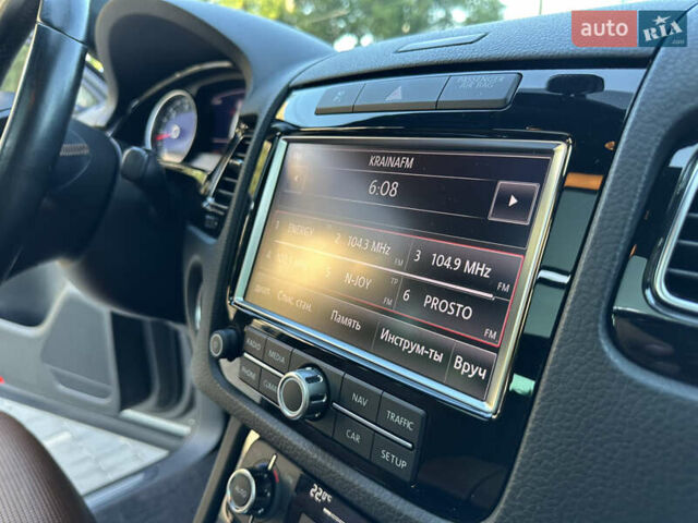 Синій Фольксваген Туарег, об'ємом двигуна 2.97 л та пробігом 244 тис. км за 21500 $, фото 42 на Automoto.ua