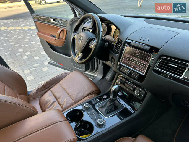 Синій Фольксваген Туарег, об'ємом двигуна 2.97 л та пробігом 244 тис. км за 21500 $, фото 40 на Automoto.ua