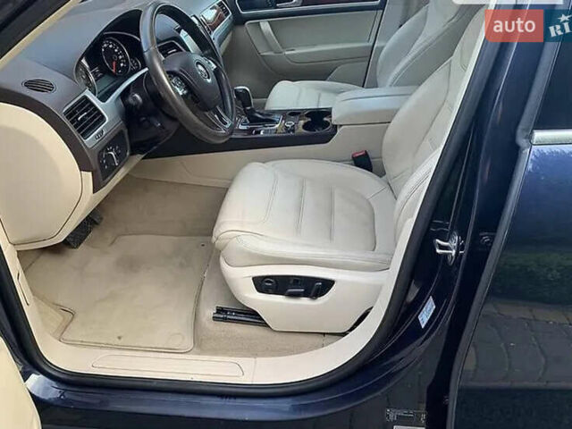 Синий Фольксваген Туарег, объемом двигателя 2.97 л и пробегом 374 тыс. км за 18900 $, фото 11 на Automoto.ua