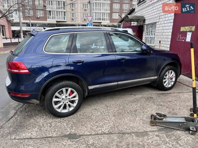 Синий Фольксваген Туарег, объемом двигателя 2.97 л и пробегом 374 тыс. км за 18900 $, фото 6 на Automoto.ua