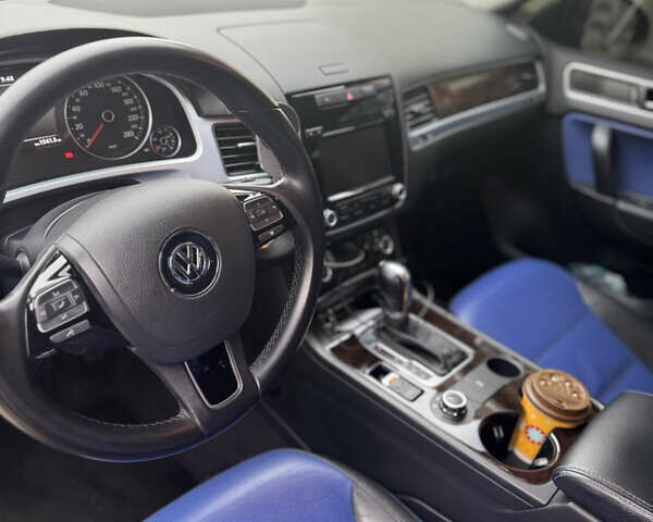 Синий Фольксваген Туарег, объемом двигателя 2.97 л и пробегом 196 тыс. км за 19800 $, фото 13 на Automoto.ua