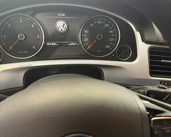 Синий Фольксваген Туарег, объемом двигателя 2.97 л и пробегом 196 тыс. км за 19800 $, фото 9 на Automoto.ua