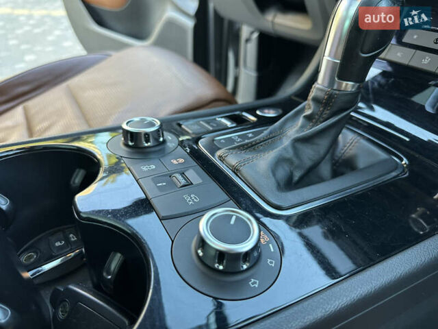 Синій Фольксваген Туарег, об'ємом двигуна 2.97 л та пробігом 244 тис. км за 21500 $, фото 41 на Automoto.ua