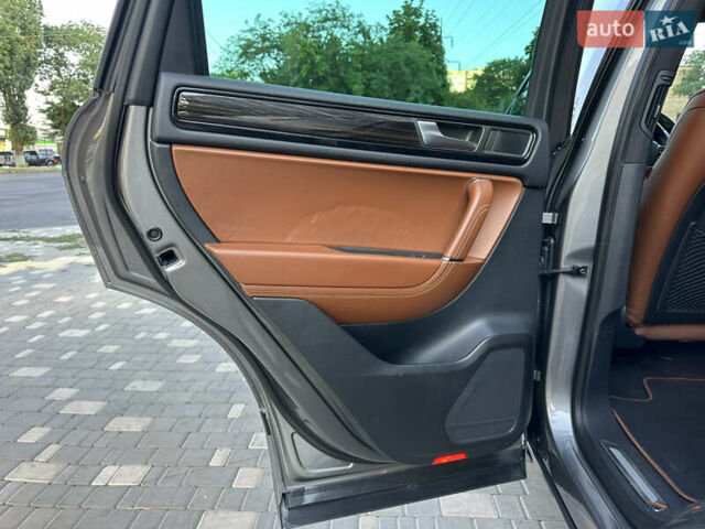 Синій Фольксваген Туарег, об'ємом двигуна 2.97 л та пробігом 244 тис. км за 21500 $, фото 45 на Automoto.ua