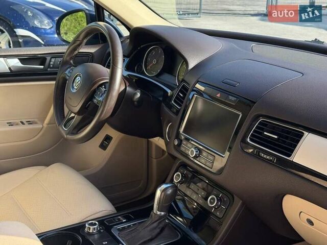 Синий Фольксваген Туарег, объемом двигателя 2.97 л и пробегом 236 тыс. км за 17500 $, фото 7 на Automoto.ua