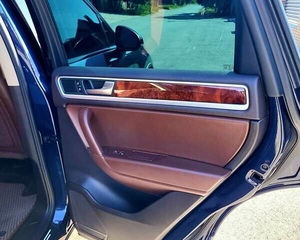 Синий Фольксваген Туарег, объемом двигателя 2.97 л и пробегом 221 тыс. км за 21400 $, фото 23 на Automoto.ua