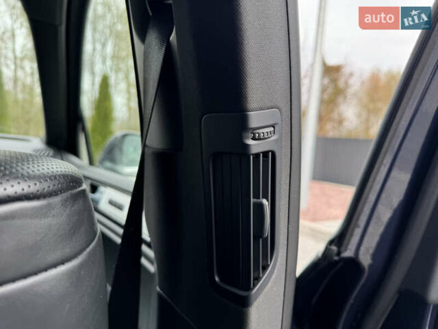 Синий Фольксваген Туарег, объемом двигателя 2.97 л и пробегом 300 тыс. км за 21900 $, фото 28 на Automoto.ua