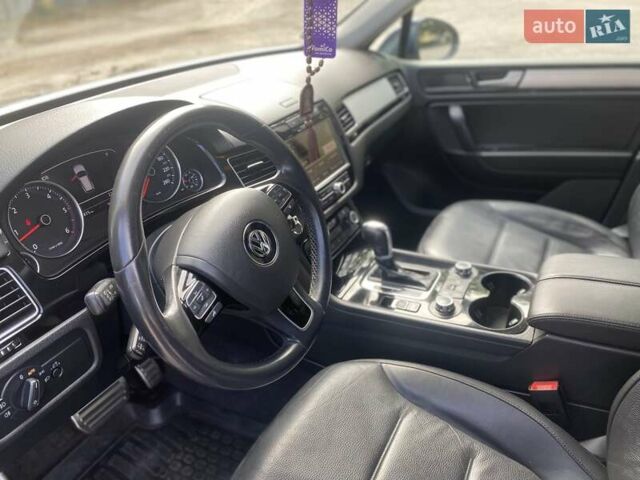 Синій Фольксваген Туарег, об'ємом двигуна 2.97 л та пробігом 279 тис. км за 19200 $, фото 17 на Automoto.ua