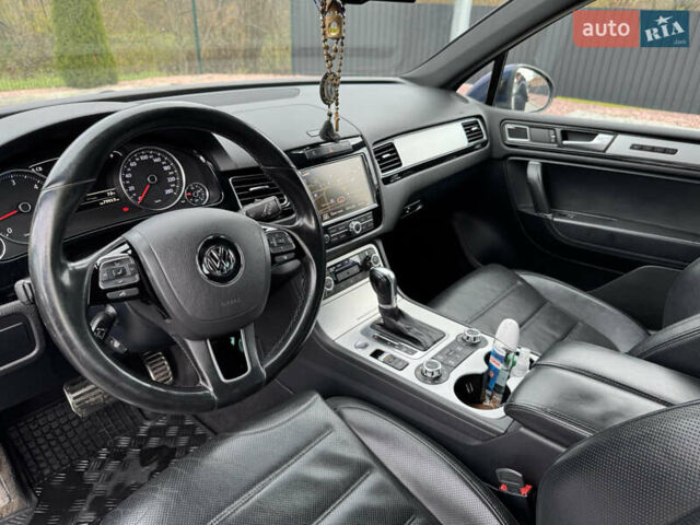 Синий Фольксваген Туарег, объемом двигателя 2.97 л и пробегом 300 тыс. км за 21900 $, фото 38 на Automoto.ua