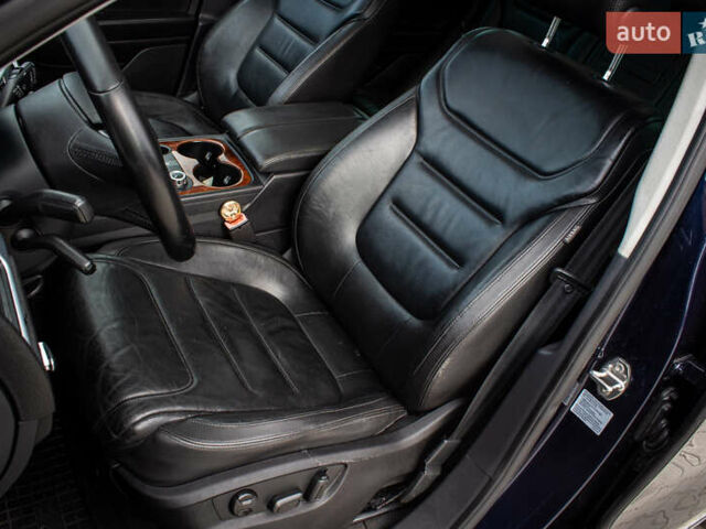 Синий Фольксваген Туарег, объемом двигателя 3 л и пробегом 211 тыс. км за 15700 $, фото 31 на Automoto.ua