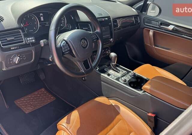 Синій Фольксваген Туарег, об'ємом двигуна 2.97 л та пробігом 209 тис. км за 22000 $, фото 5 на Automoto.ua