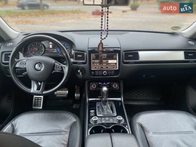 Синий Фольксваген Туарег, объемом двигателя 2.97 л и пробегом 279 тыс. км за 17800 $, фото 21 на Automoto.ua