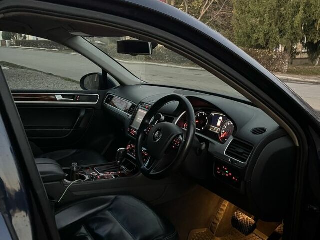 Синий Фольксваген Туарег, объемом двигателя 3 л и пробегом 150 тыс. км за 8595 $, фото 10 на Automoto.ua