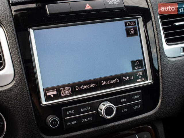 Синий Фольксваген Туарег, объемом двигателя 3 л и пробегом 211 тыс. км за 15700 $, фото 22 на Automoto.ua