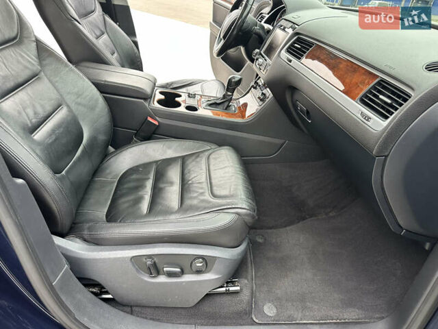 Синій Фольксваген Туарег, об'ємом двигуна 2.97 л та пробігом 352 тис. км за 16700 $, фото 33 на Automoto.ua