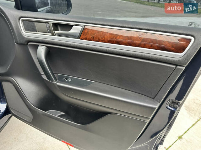 Синій Фольксваген Туарег, об'ємом двигуна 2.97 л та пробігом 352 тис. км за 16700 $, фото 32 на Automoto.ua