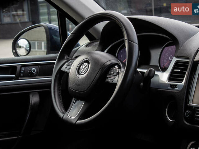 Синий Фольксваген Туарег, объемом двигателя 3 л и пробегом 211 тыс. км за 15700 $, фото 37 на Automoto.ua