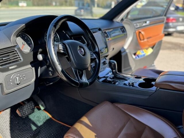 Синий Фольксваген Туарег, объемом двигателя 3 л и пробегом 250 тыс. км за 18999 $, фото 7 на Automoto.ua