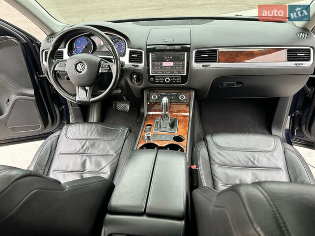 Синій Фольксваген Туарег, об'ємом двигуна 2.97 л та пробігом 352 тис. км за 16700 $, фото 39 на Automoto.ua