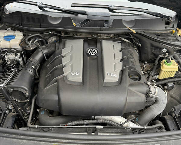 Фольксваген Туарег 2013 в Харькове на Automoto.ua Синий Фольксваген Туарег, объемом двигателя 2.97 л и пробегом 153 тыс. км за 29500 $, фото 24 на Automoto.ua